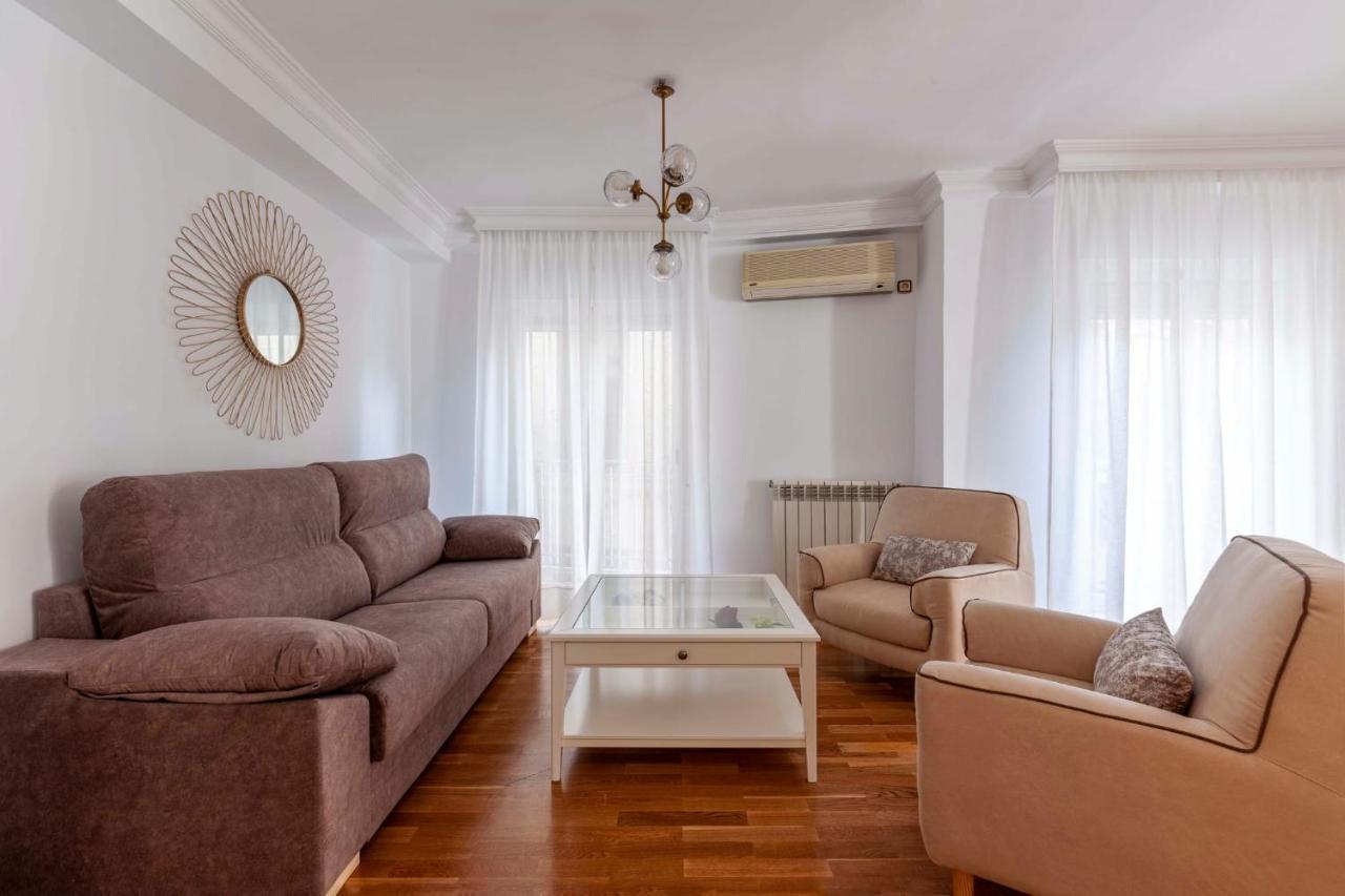 Apartamento Mariana Pineda Centro