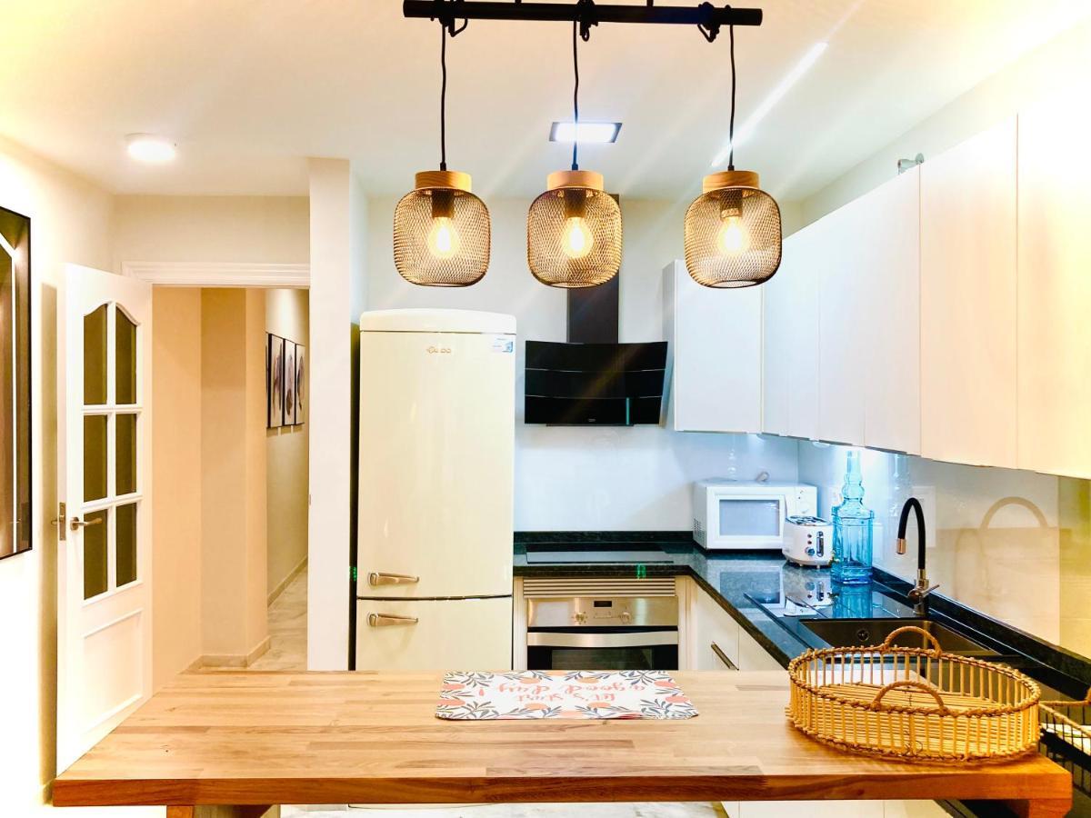 Apartamento Lovely Con Patio Granada