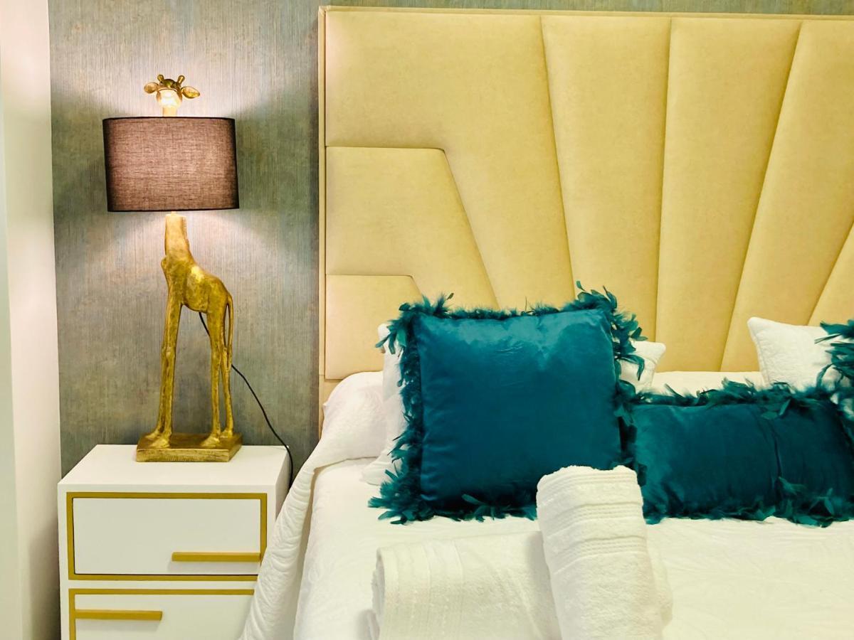 Lovely Con Patio Apartamento *