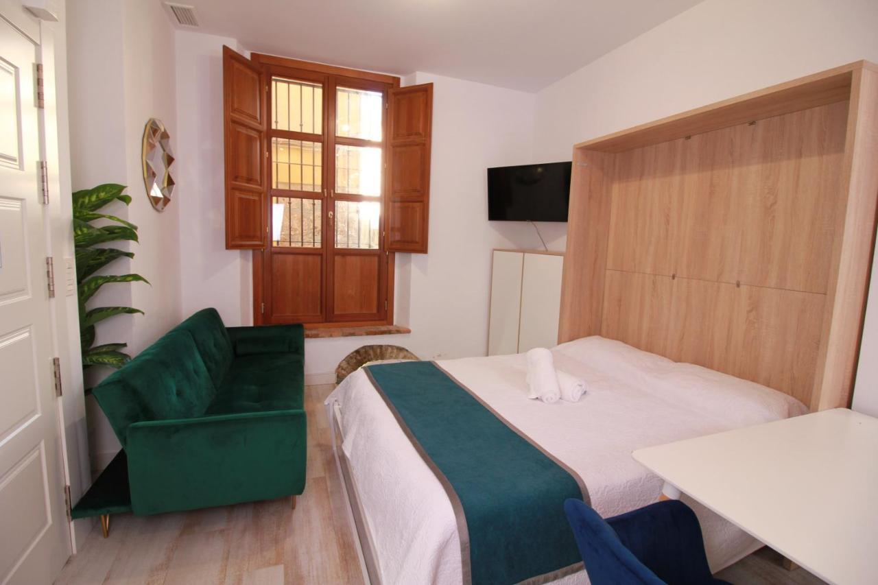 Gloria Apartment *