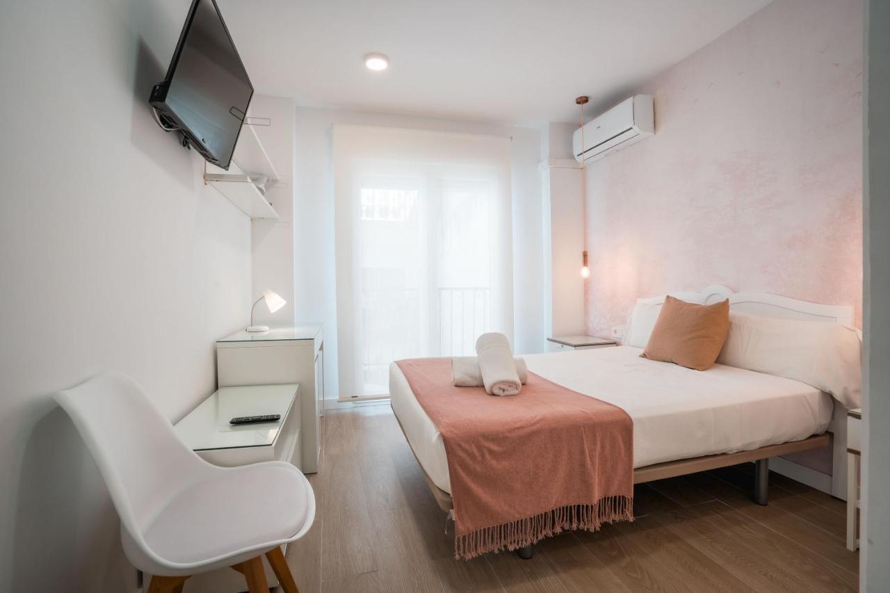 Ibericabeds Capuchinos Apartment *