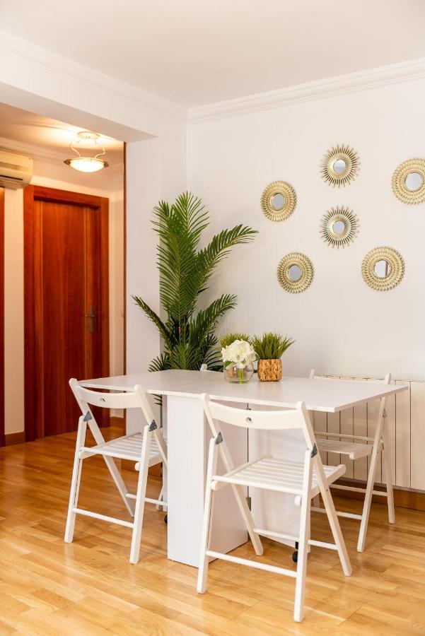 Center Apartment *