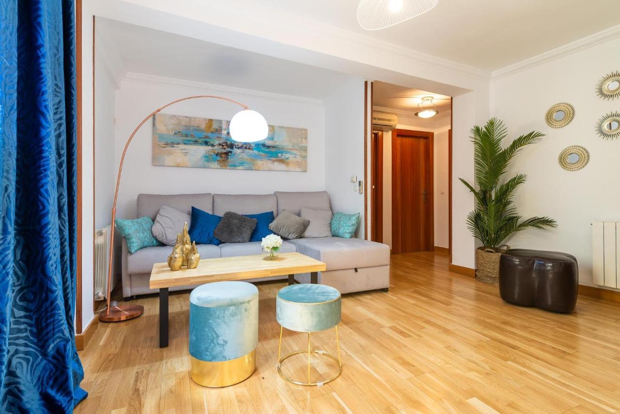 Center Apartment *
