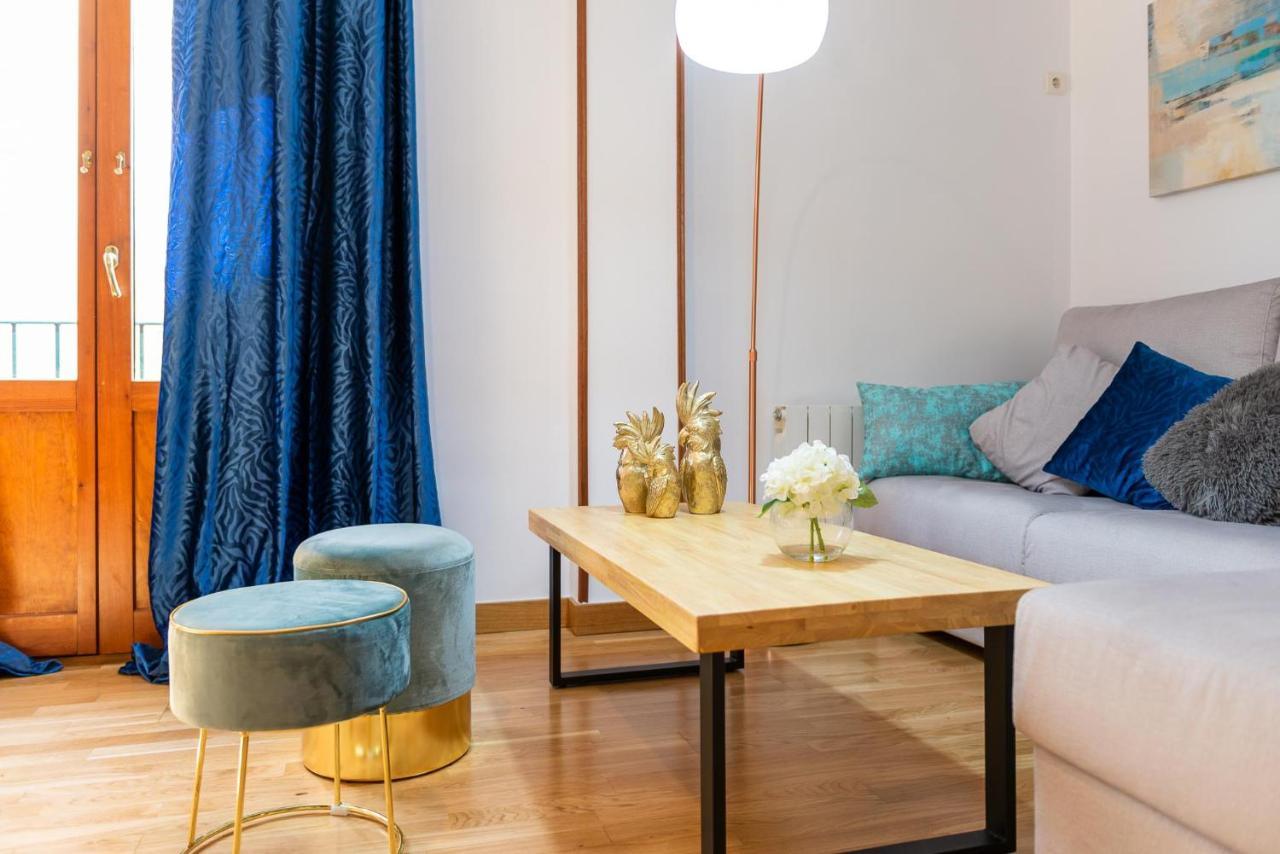 Center Apartment *