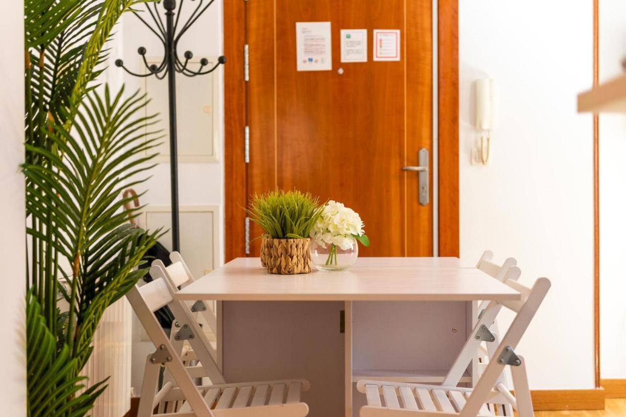 Apartment Center *