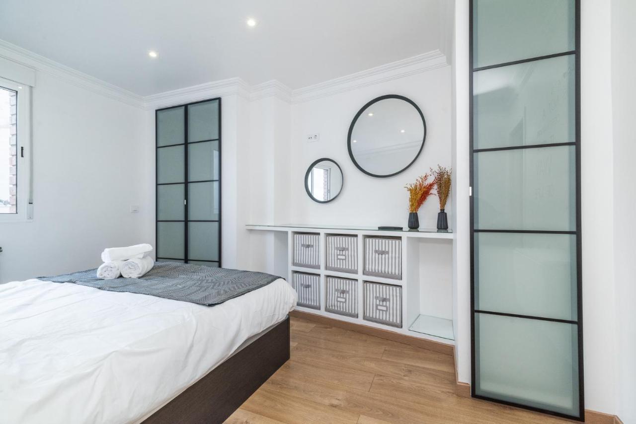 Deluxe Center Apartment *