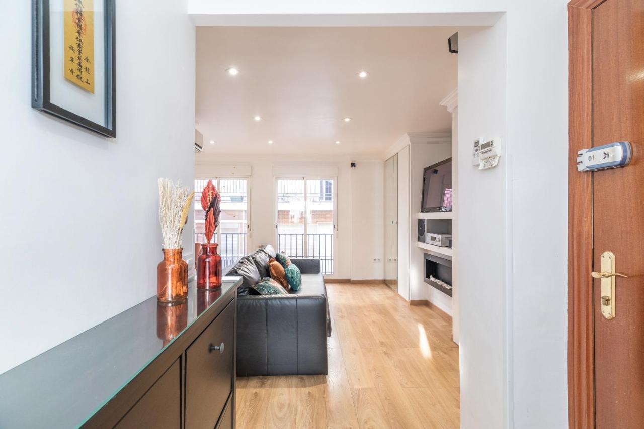 Deluxe Center Apartment *
