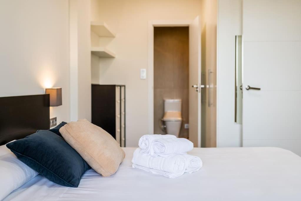 Apartment Moderno Con Piscina Y Parking Granada