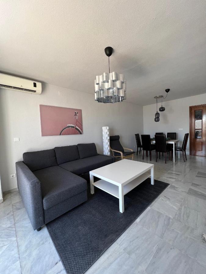 Preciosa Vivienda Con Gran Terraza, Parking Gratis *