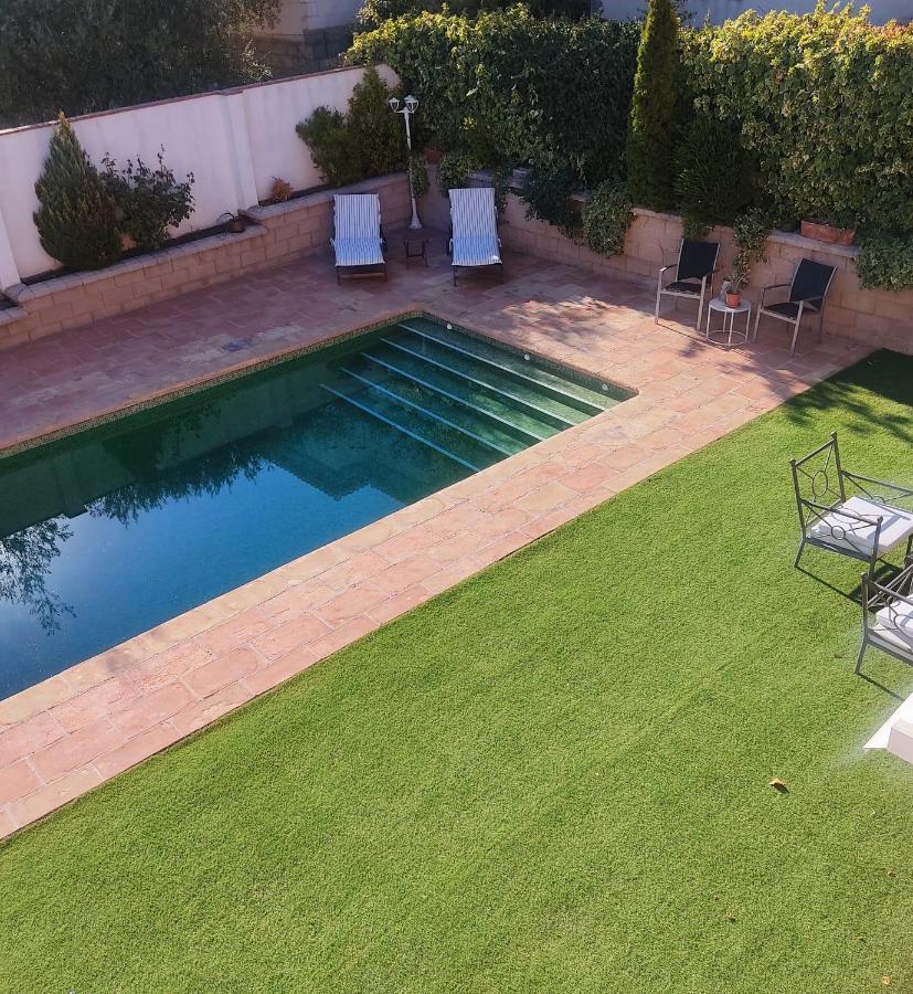 Сasa de vacaciones 28 De Julio Con Piscina En *