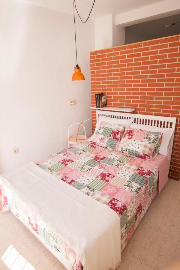 Сasa de vacaciones Cozy House Near To The Center Of