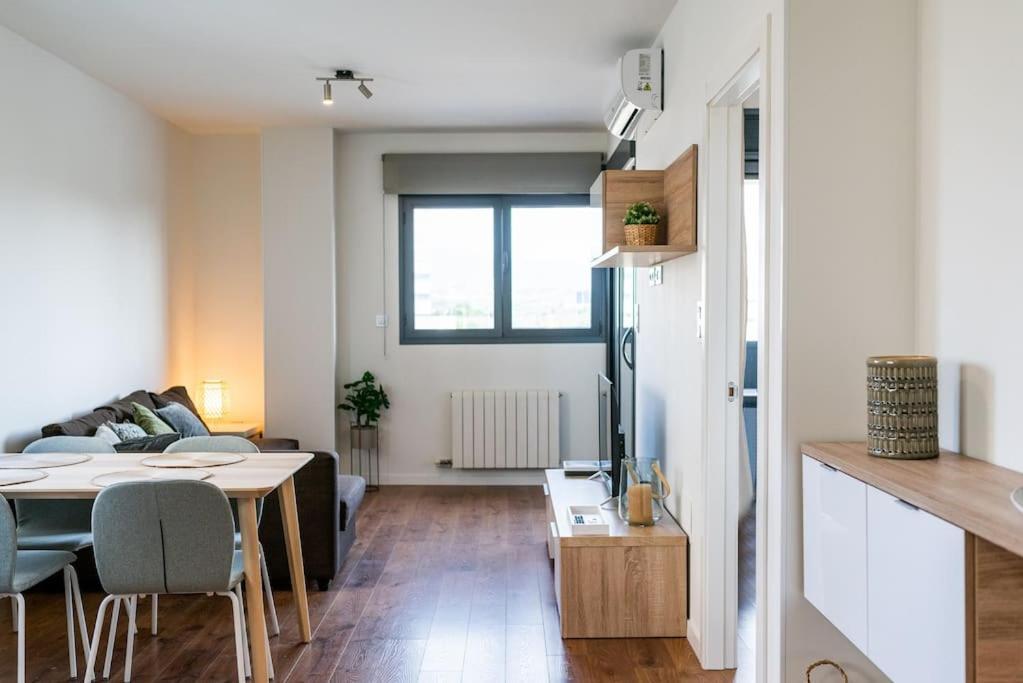 Apartment Moderno Con Piscina Y Parking Granada