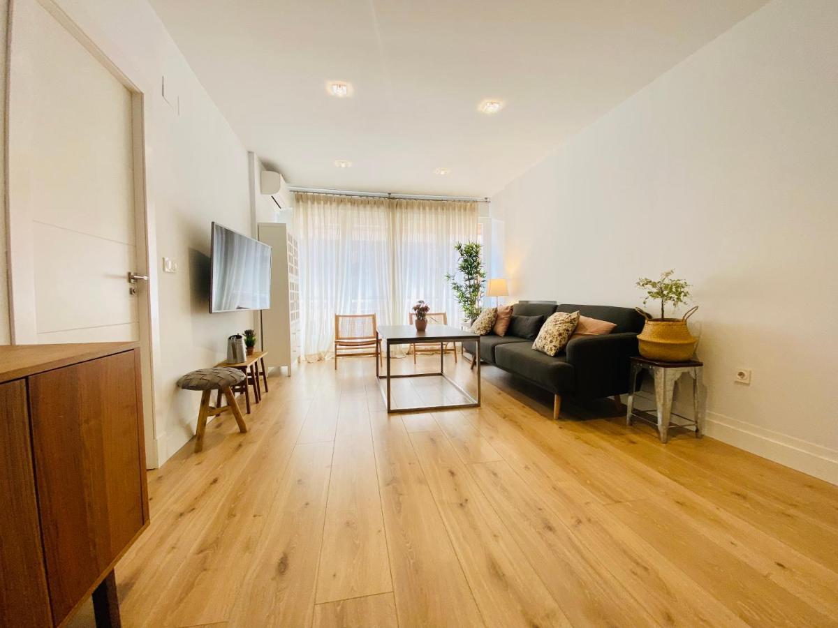 Apto De Diseno Centro Parking Calefaccion Aire Wifi Apartment