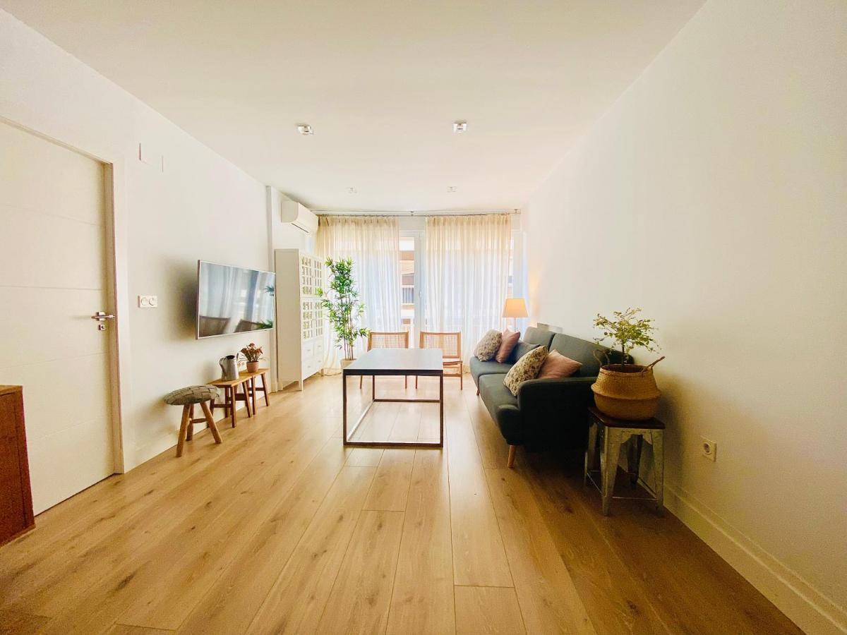Apto De Diseno Centro Parking Calefaccion Aire Wifi Apartment *