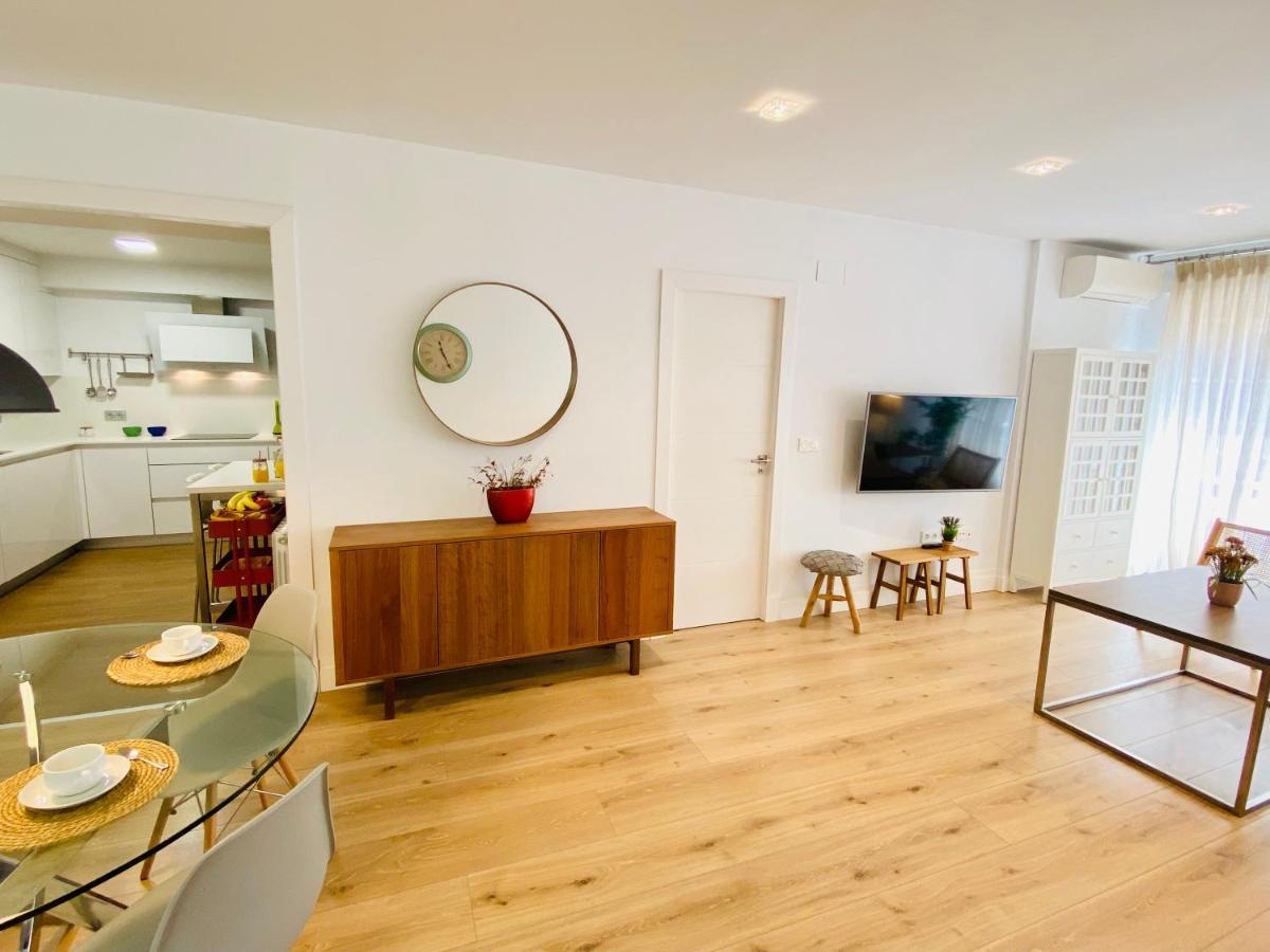 Apto De Diseno Centro Parking Calefaccion Aire Wifi Apartment