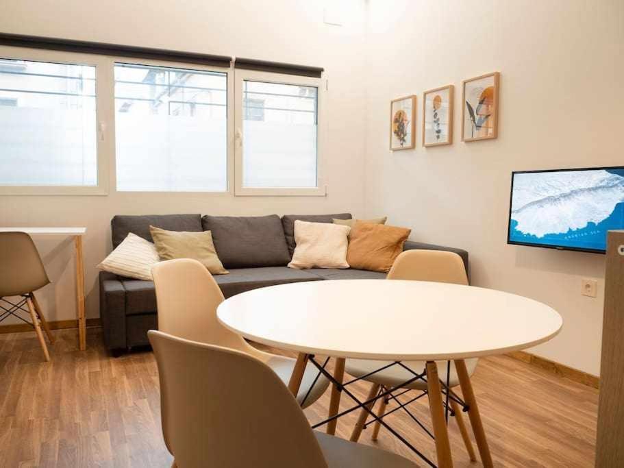 Fantastico Estudio En Pleno Centro De Granada