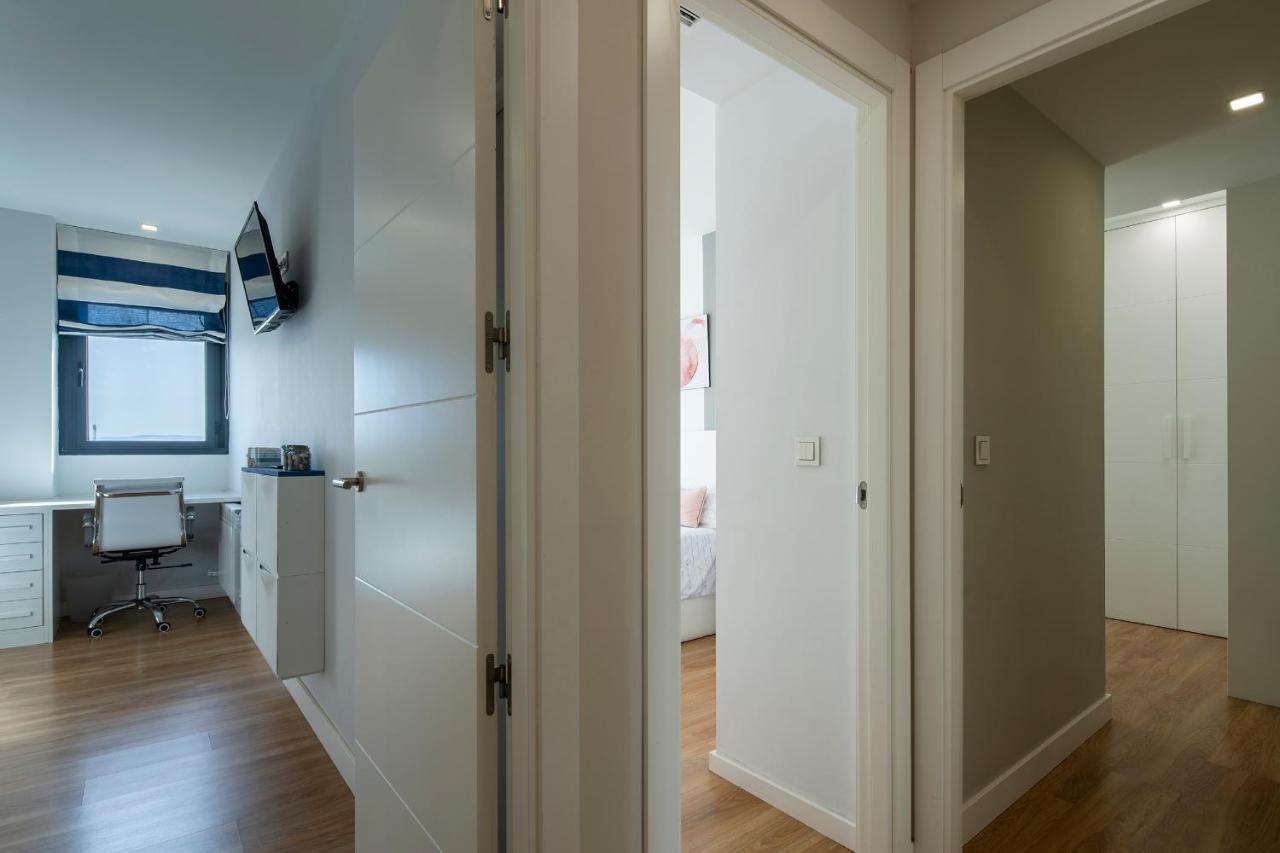 Acogedor Con Piscina. Apartamento Granada