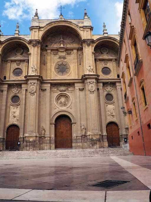 Fantastico Estudio En Pleno Centro De Granada