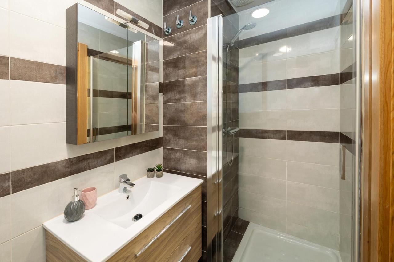 3 Bedroom Elegant & Cozy Centre Apartamento