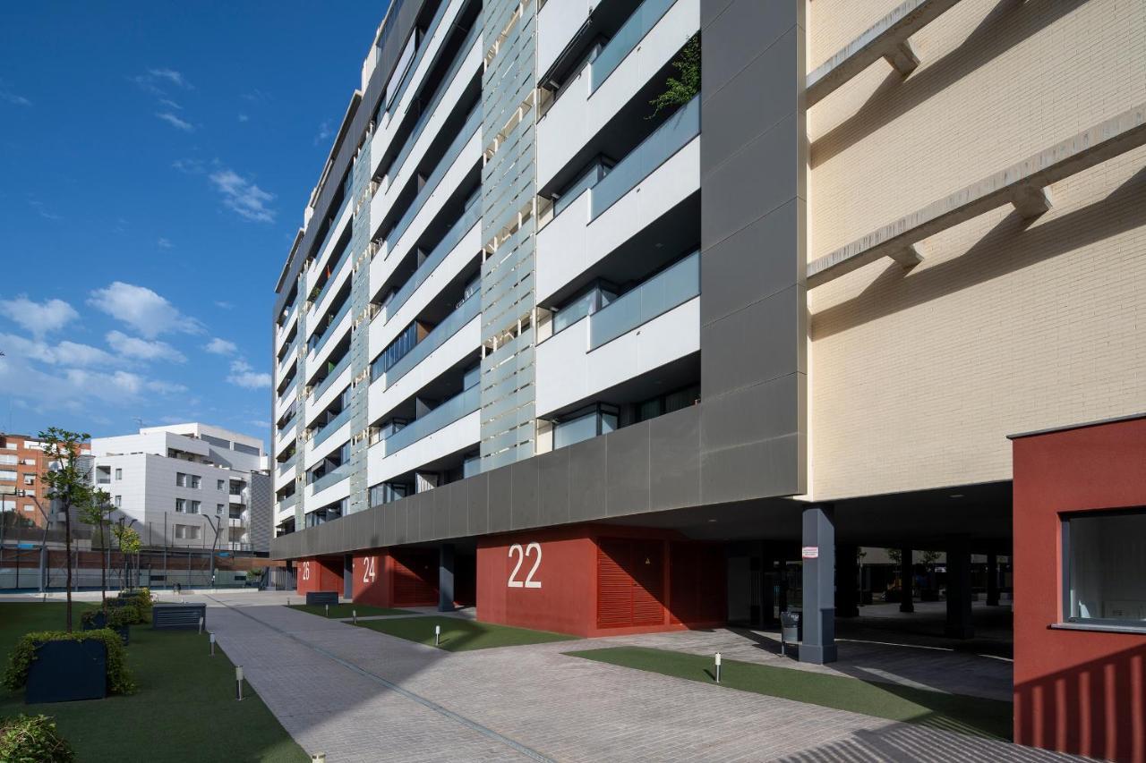 Acogedor Con Piscina. Apartamento