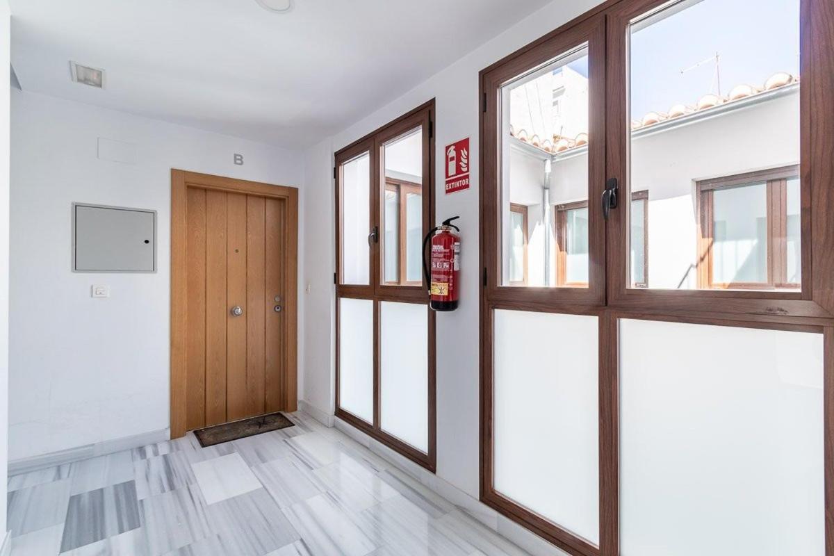 Apartamento 3 Bedroom Elegant & Cozy Centre *