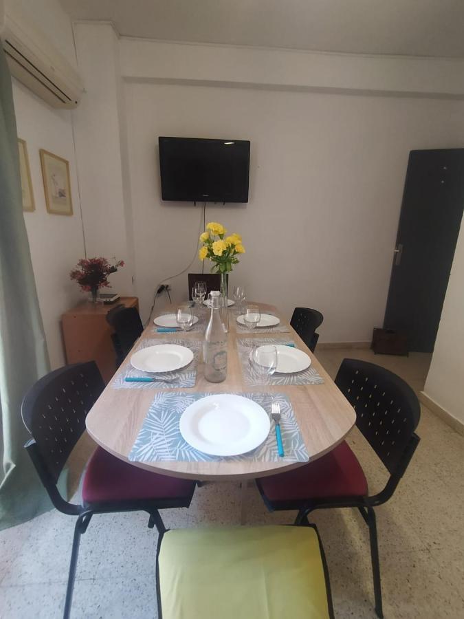 Céntrico Piso Con Aparcamiento * Granada