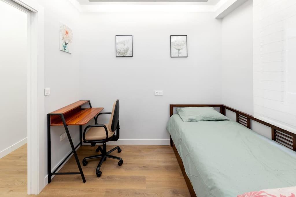 Precioso Piso Con Terraza En Centro De Apartamento