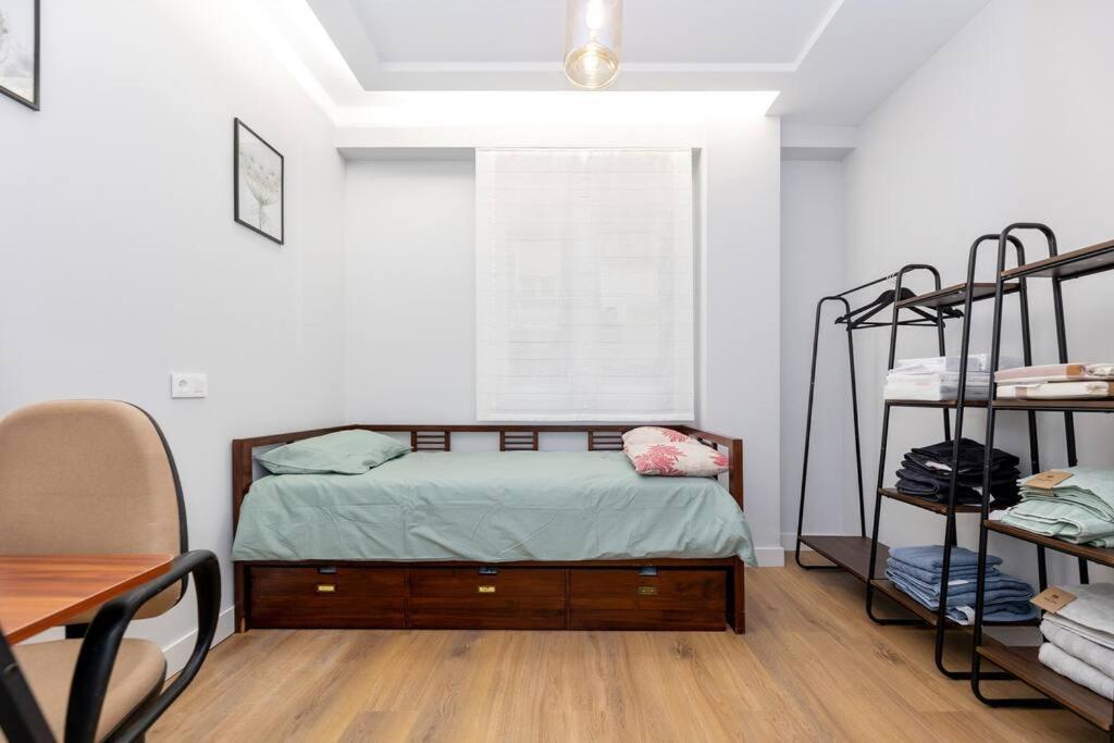 Precioso Piso Con Terraza En Centro De Apartamento