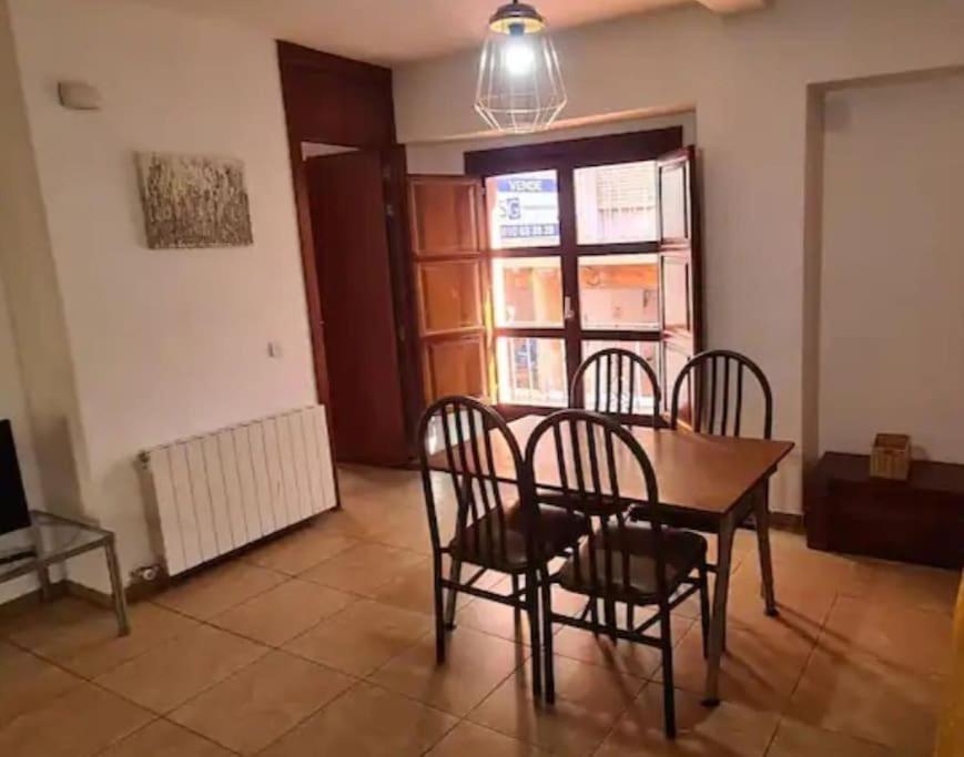Apartment Corrala De San Anton. Sencillo En Pleno Centro