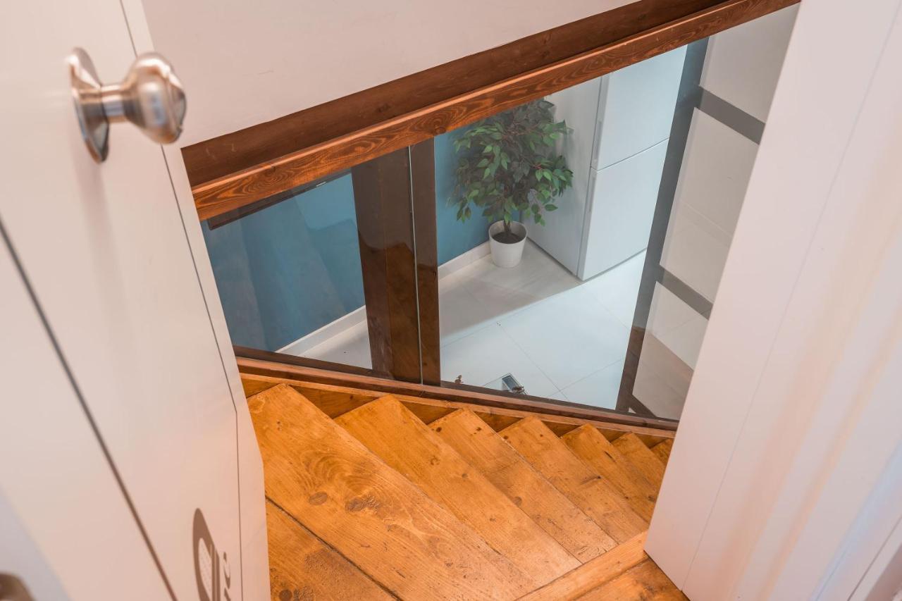 Qh Eme Apartment