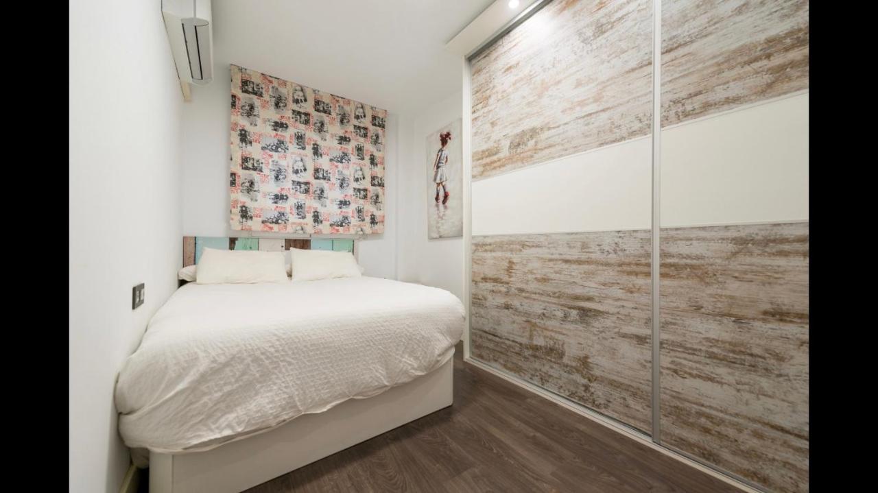 Luxury Apartment *
