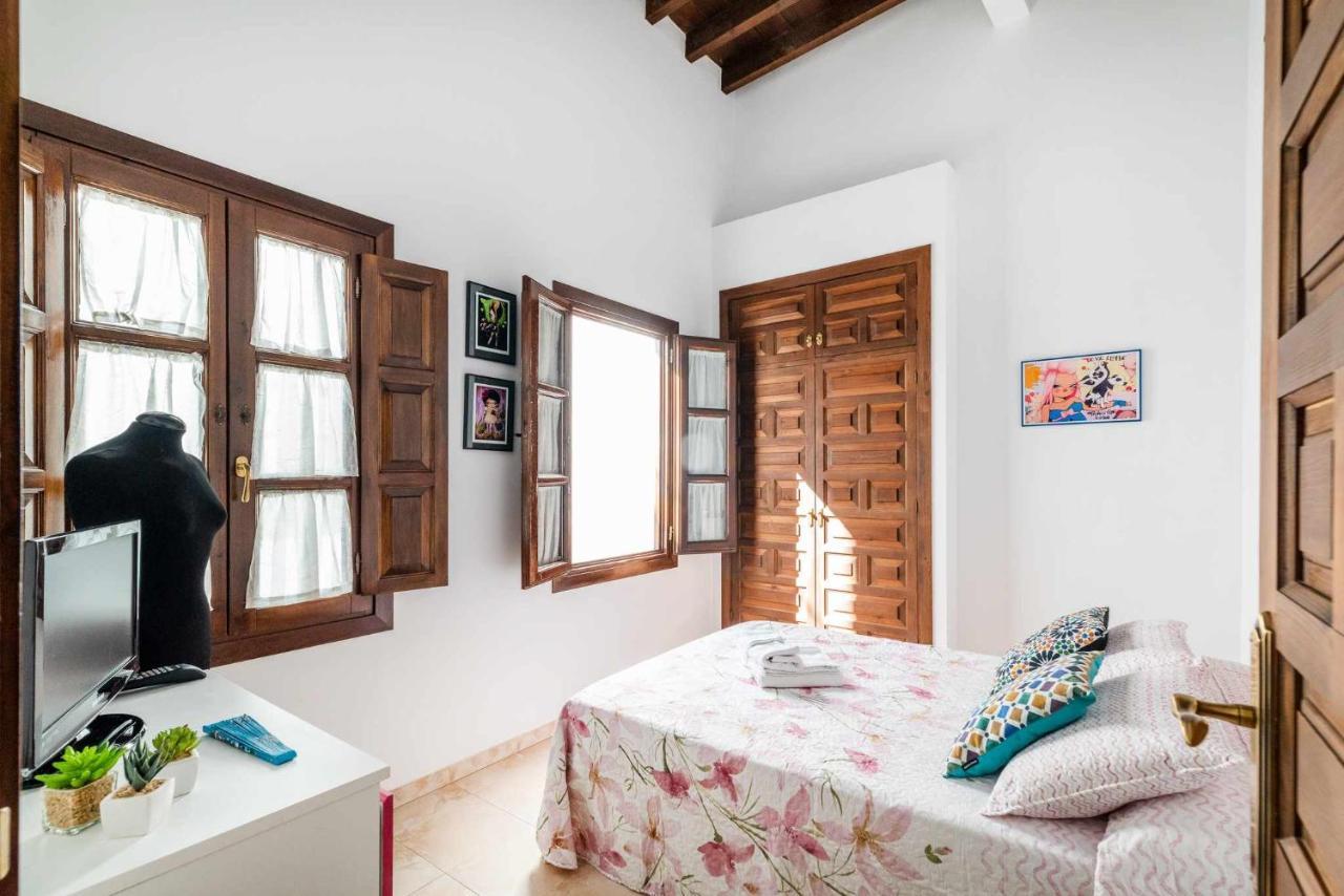 Cómodo Y Moderno A 3 Minutos De La Catedral Apartamento Granada
