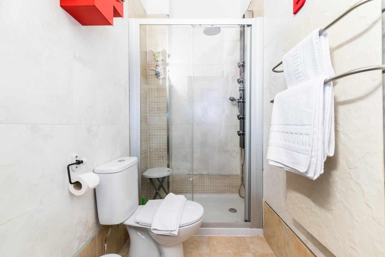 Cómodo Y Moderno A 3 Minutos De La Catedral Apartamento
