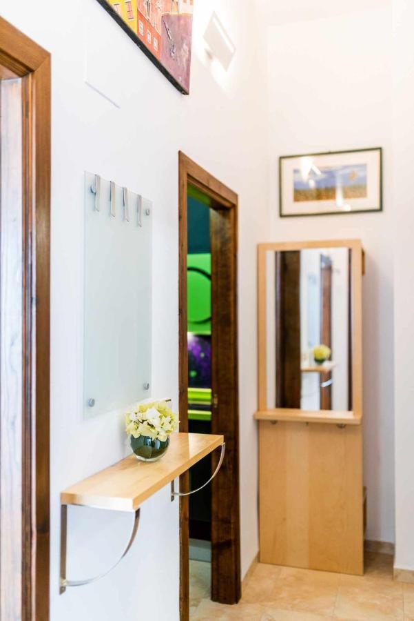 Cómodo Y Moderno A 3 Minutos De La Catedral Apartamento *