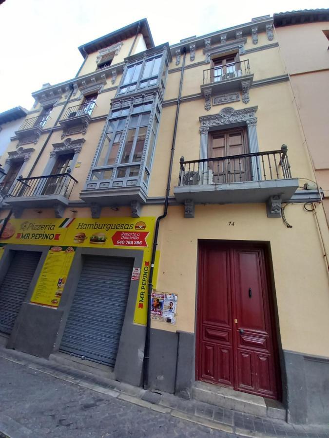 Cómodo Y Moderno A 3 Minutos De La Catedral Apartamento