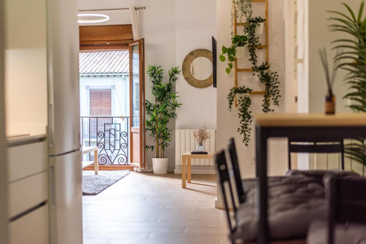 Tuguest Plaza Pescaderia - Catedral Apartamento