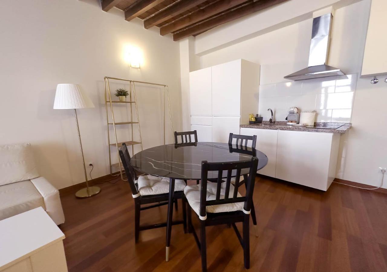 Isa Apartment