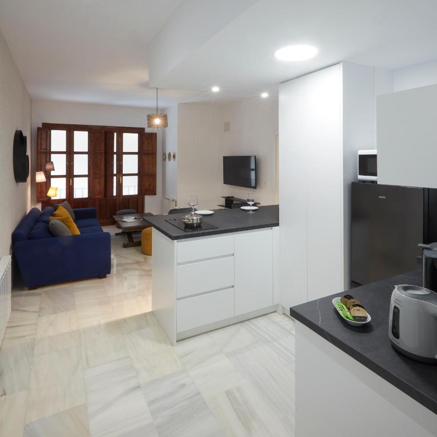 Qh Reyes Catolicos Apartment