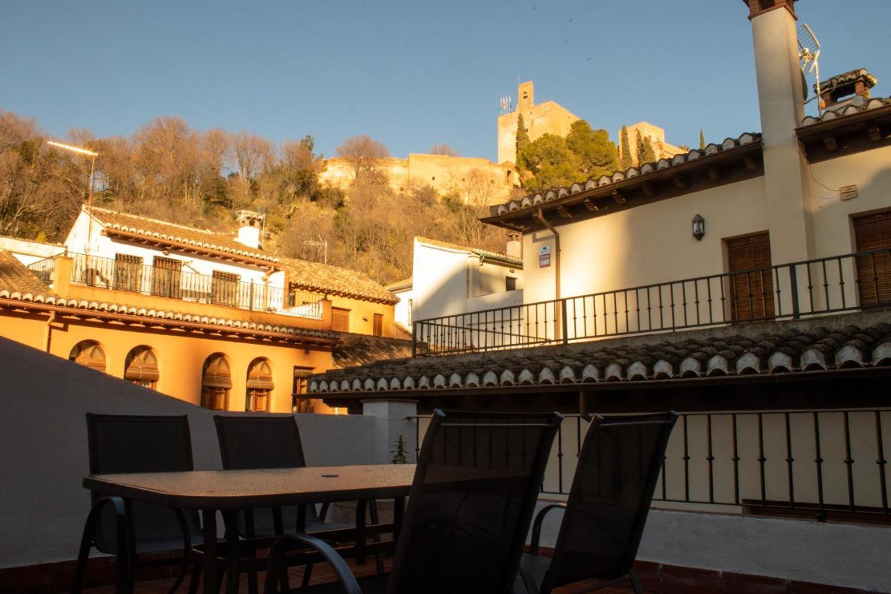 Atico Con Terraza En Cuesta Gomerez Apartamento