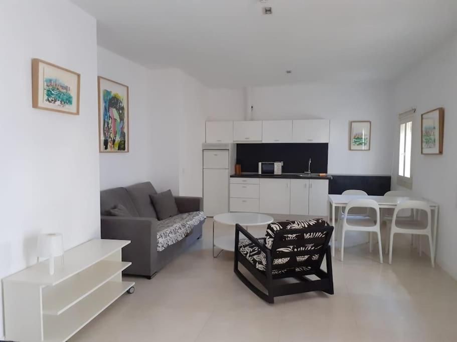 Cosy Flat / Literally At The Foot Of Alhambra Apartamento *