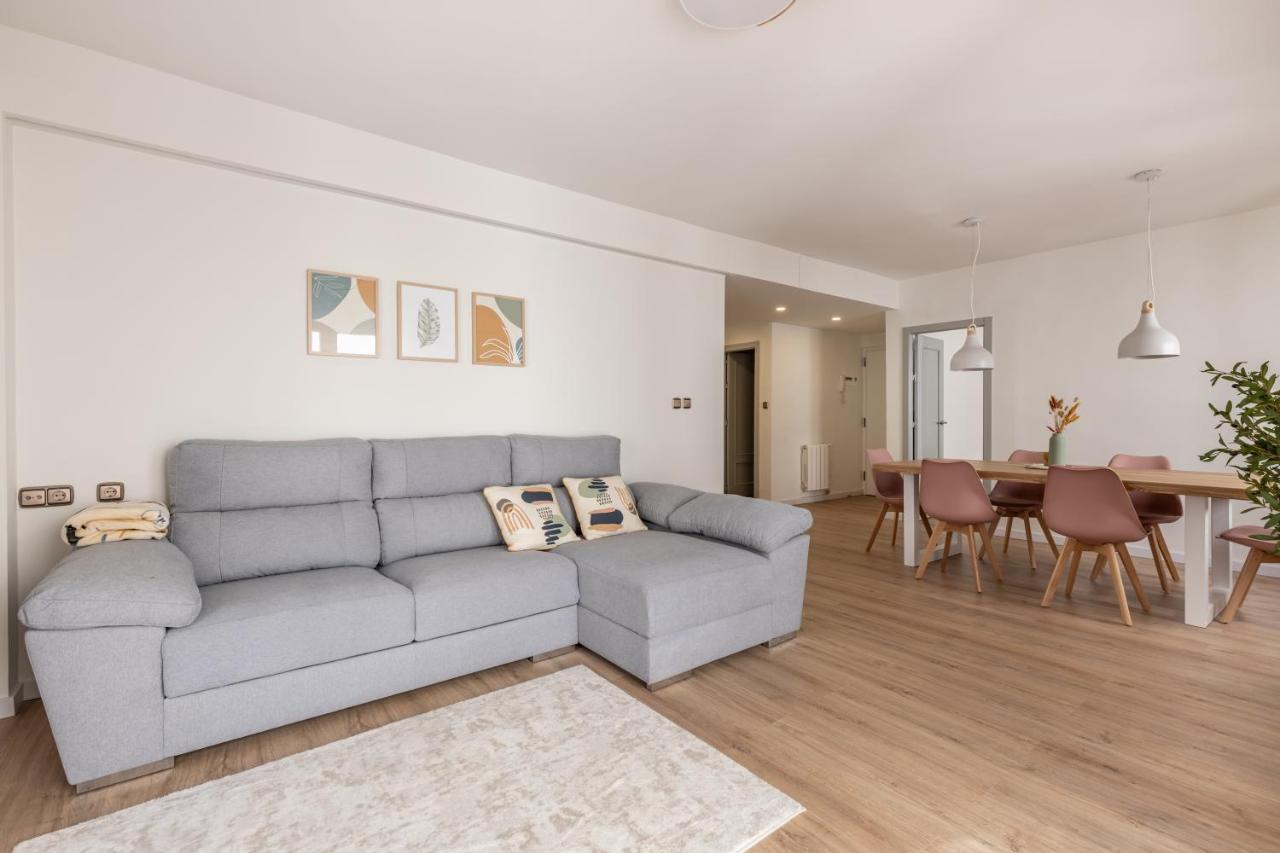 Apartment Amplio, Nuevo Y 100% Accesible // Center *