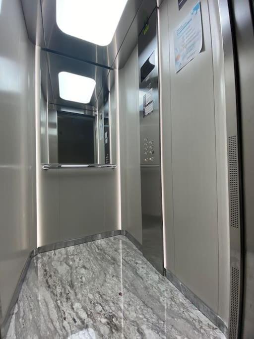 Apartamento Piso En El Centro De Granada. Parking Opcional Granada
