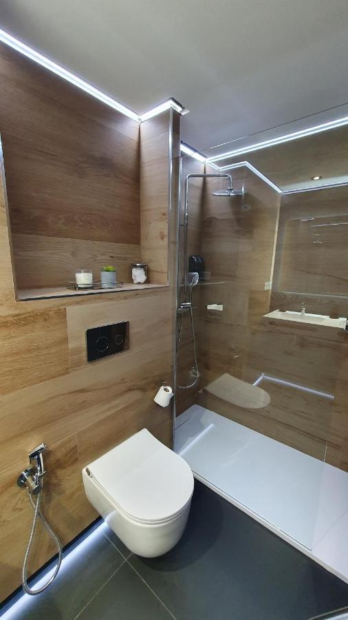 Apartamento Centro De Vistas Fantásticas Y Un Parking Gratis *