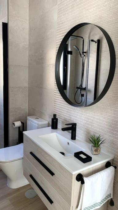 Сasa de vacaciones Soleada, Amplia Y Renovada Vivienda *