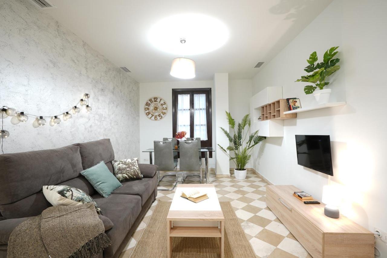 Adanar-Las Columnas Apartment