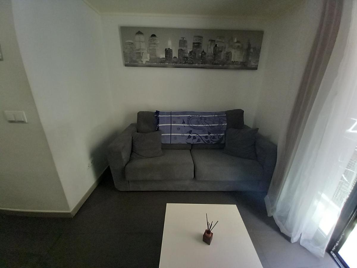 Clavel Nazari Apartamento *