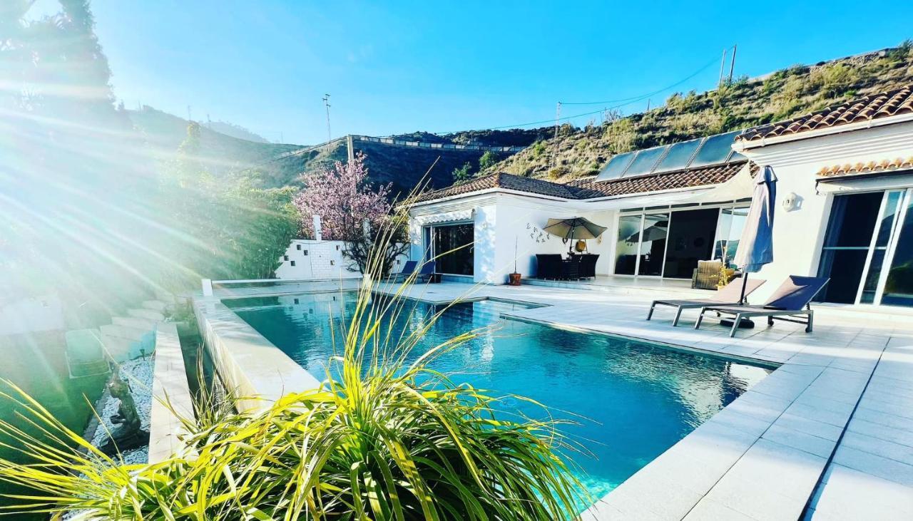Casa Sierra, A Stunning Spanish Rural Retreat Villa *