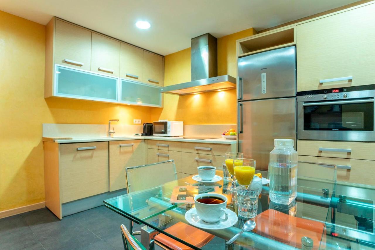 Genteel Martinez Campos Apartment