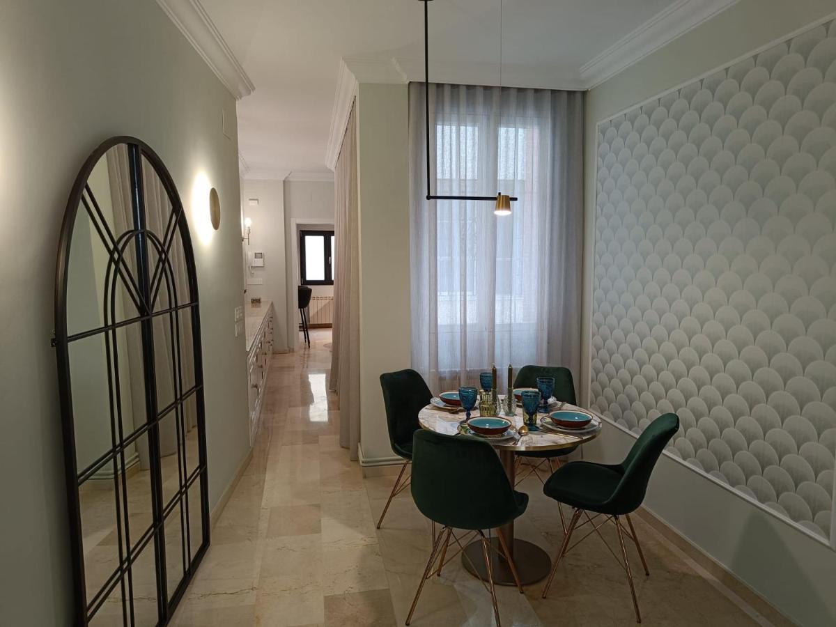 Pie De Torre Catedral Apartment *