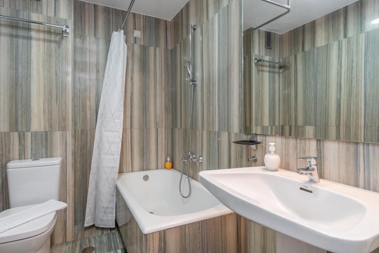 Apartment Tuguest Gran Via 24 *
